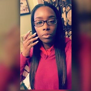 Meet your Posher, Kelly